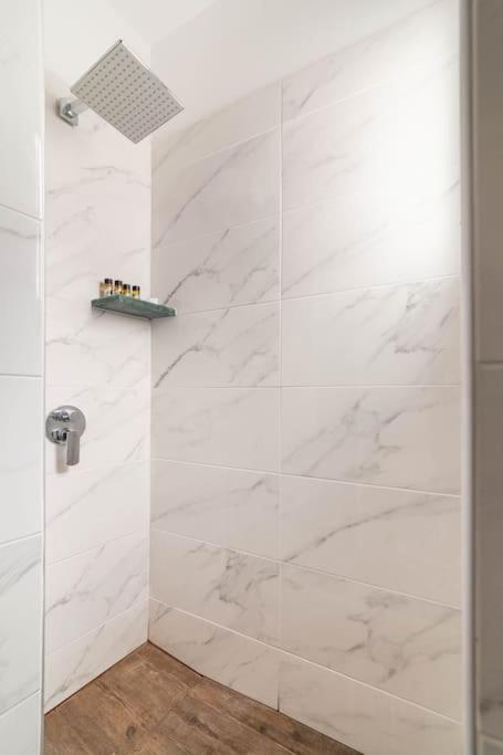 Stylish And Central Apt Near Acropolis - Avdi Square Афіни Екстер'єр фото